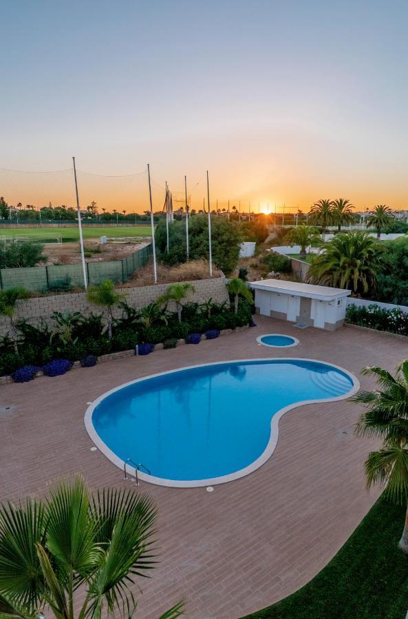 Sunset Condominium Lagos Exterior foto